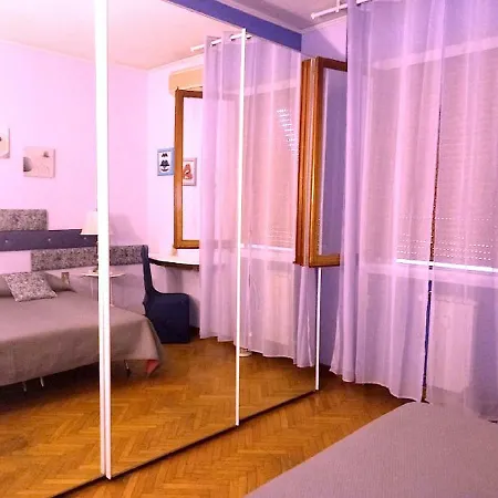 Mel فندق مبيت وإفطار