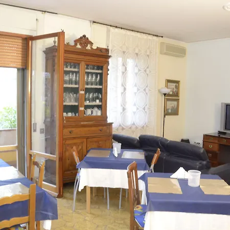 Oda ve Kahvaltı Mel Floransa