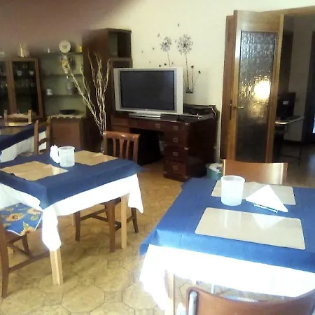 Mel Oda ve Kahvaltı Floransa