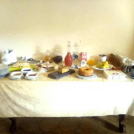 Alojamento de Acomodação e Pequeno-almoço Mel